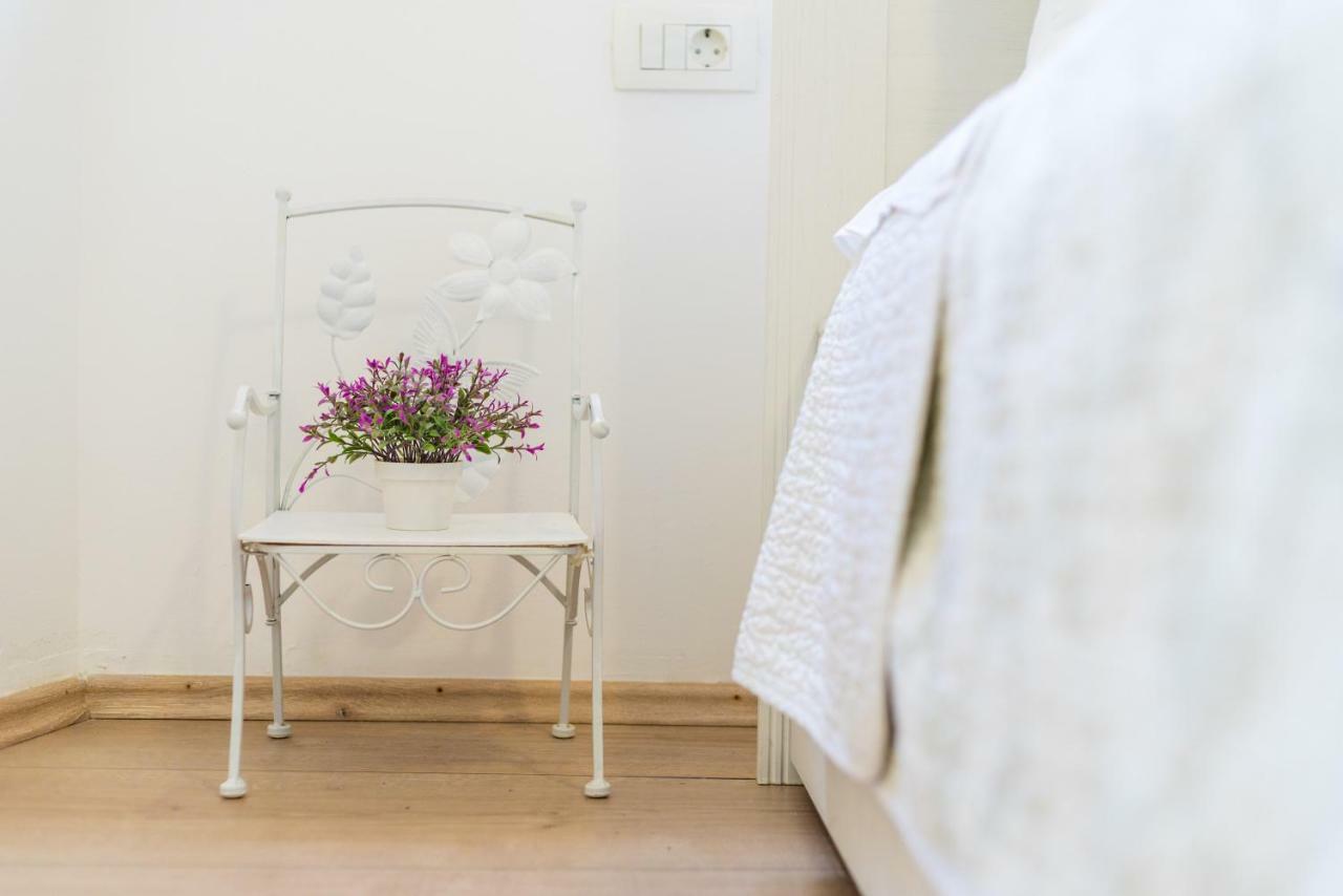 Guest House Babina - Apartments King & Queen Split Zewnętrze zdjęcie