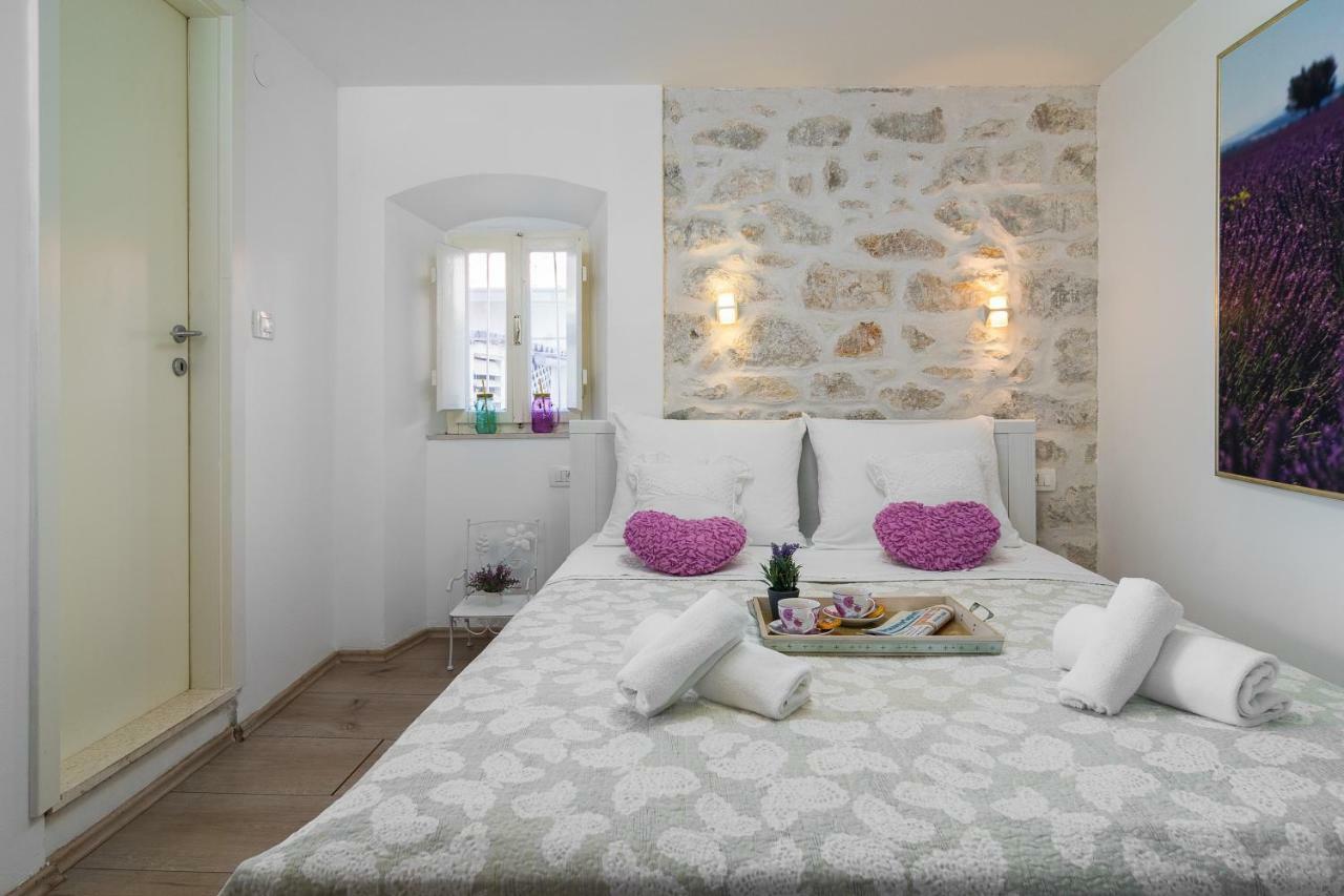 Guest House Babina - Apartments King & Queen Split Zewnętrze zdjęcie
